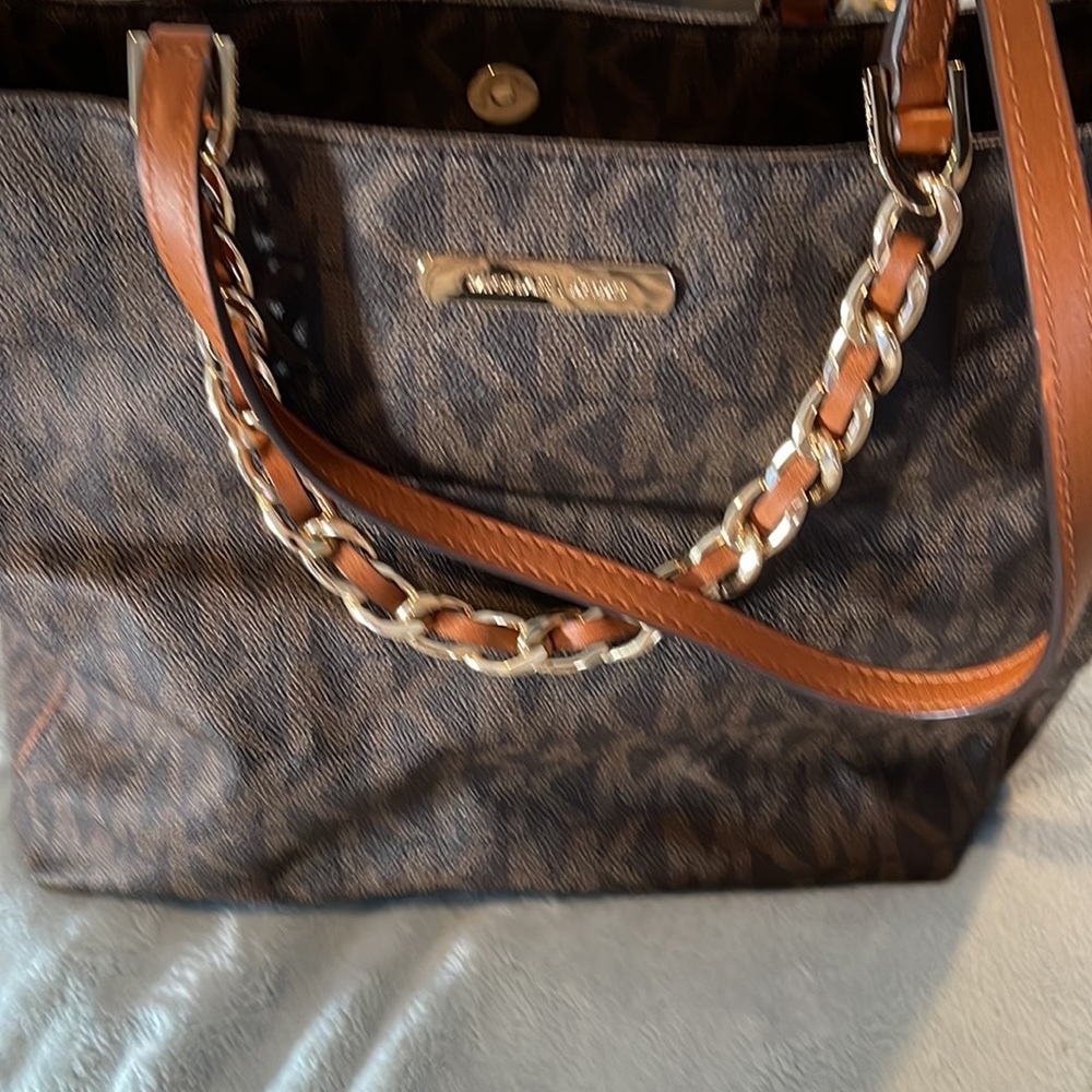 Pocketbook - Picture 3 of 5
